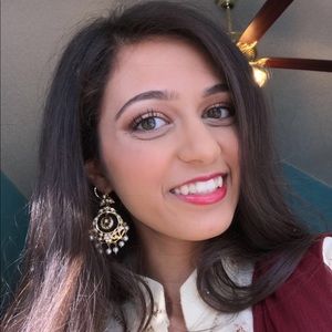 Meet your Posher, Mariya